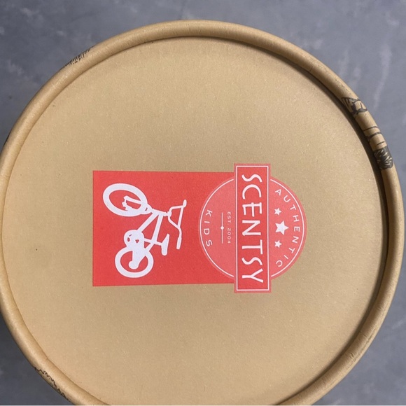 Once Upon A Time Scentsy Diffuser Shade - Picture 7 of 7